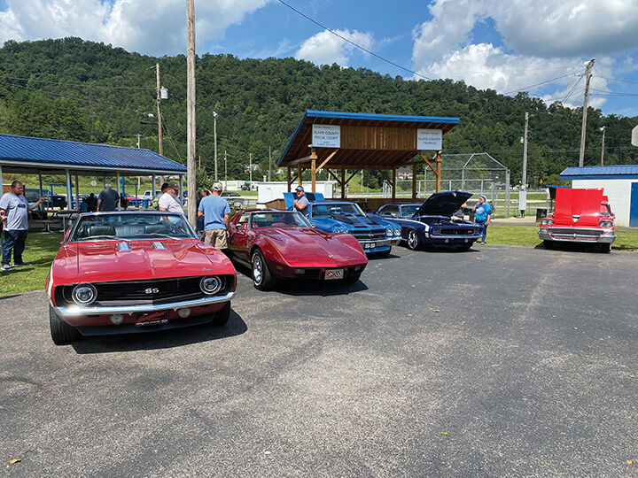 Car show held at Minnie Ball Park